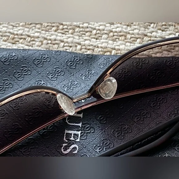 Guess sunglasses - Picture 13 of 16